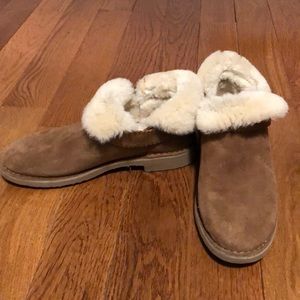 Never worn! Ugg McKay Ankle boots tan size 8